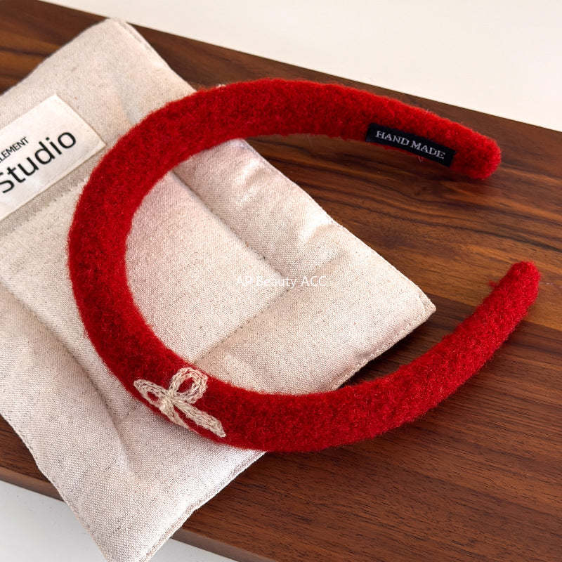 E관 - 레드 리본 자수 와이드 머리띠 [27756] 25.12-1