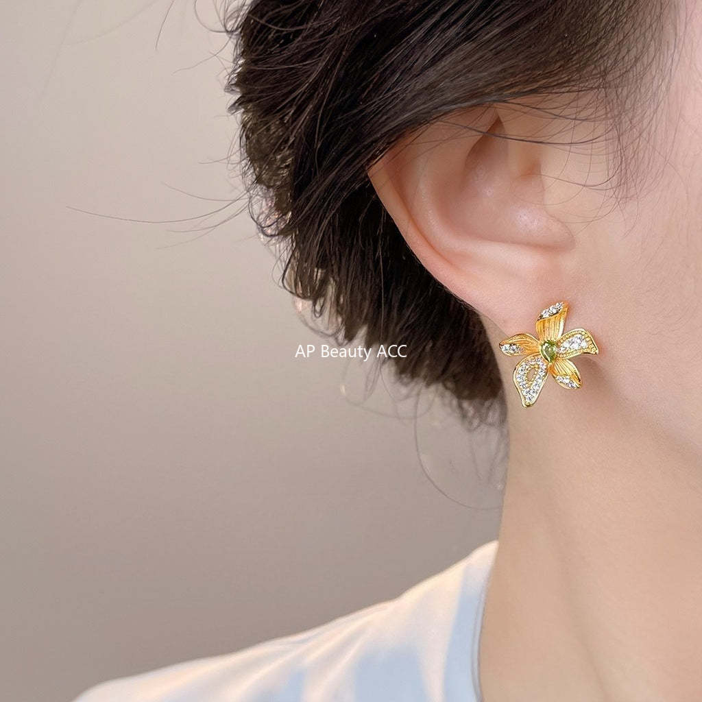 C관 - 925 은침 미니 큐빅 입체 플라워 귀걸이 [6993] 25.10-5