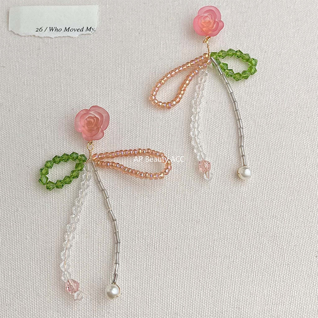 C관 - 글래스 크리스탈 리본 태슬 장미 비즈 귀걸이 [5578] 25.02-3