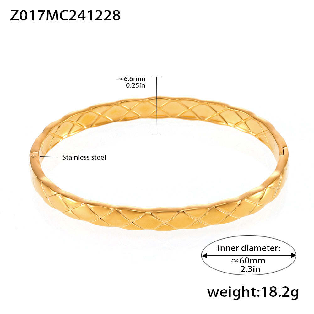 D관 - 퀼팅 패턴 버클 18K 도금 팔찌 [Z017] 25.01-1