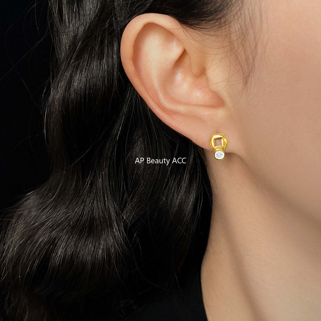 C관 - 14K 도금 비대칭 디자인 큐빅 925 은침 귀걸이 [6513] 25.08-2