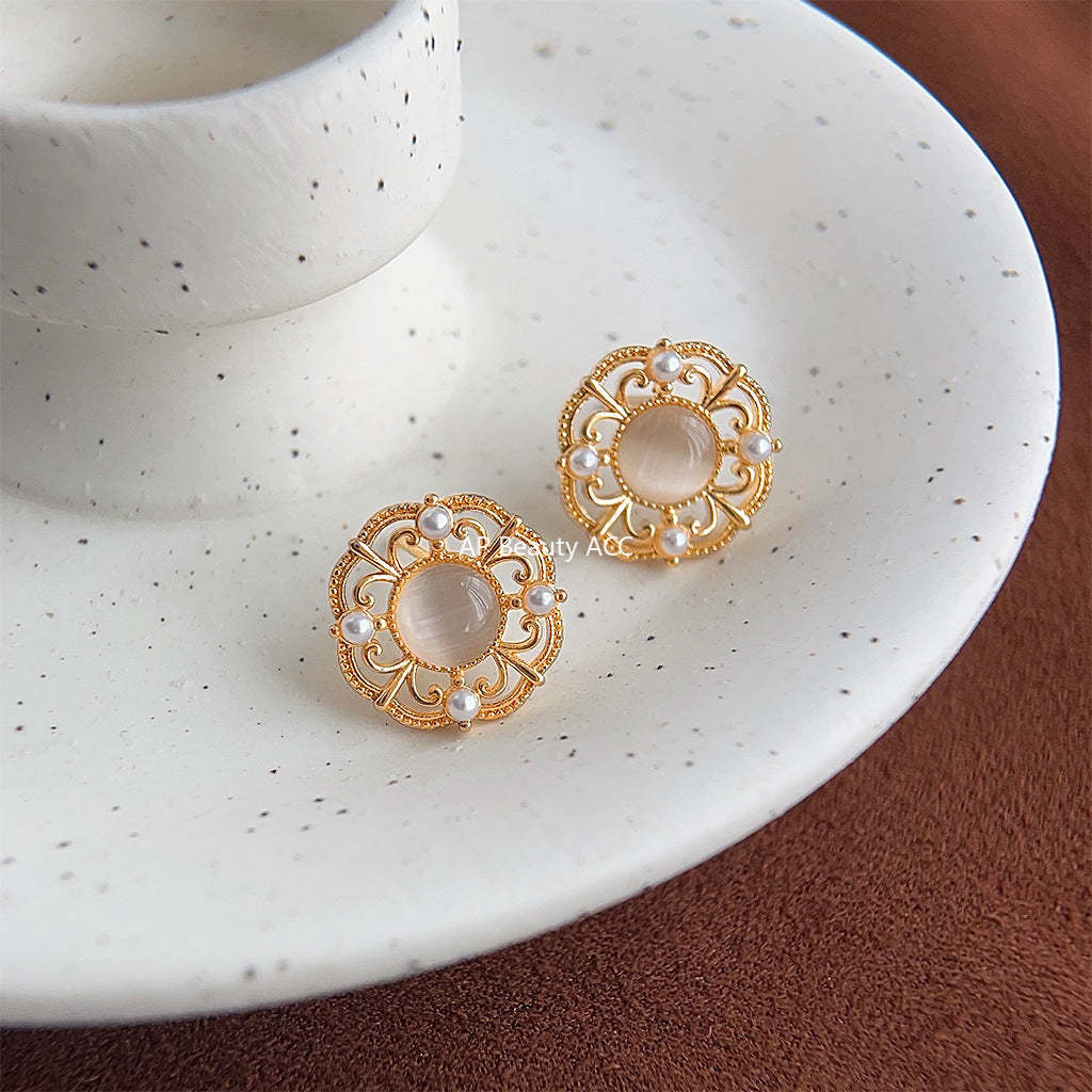 C관 - 14K 도금 유리 크리스탈 웨이브 패턴 세련된 귀걸이 [4075] 24.06-1