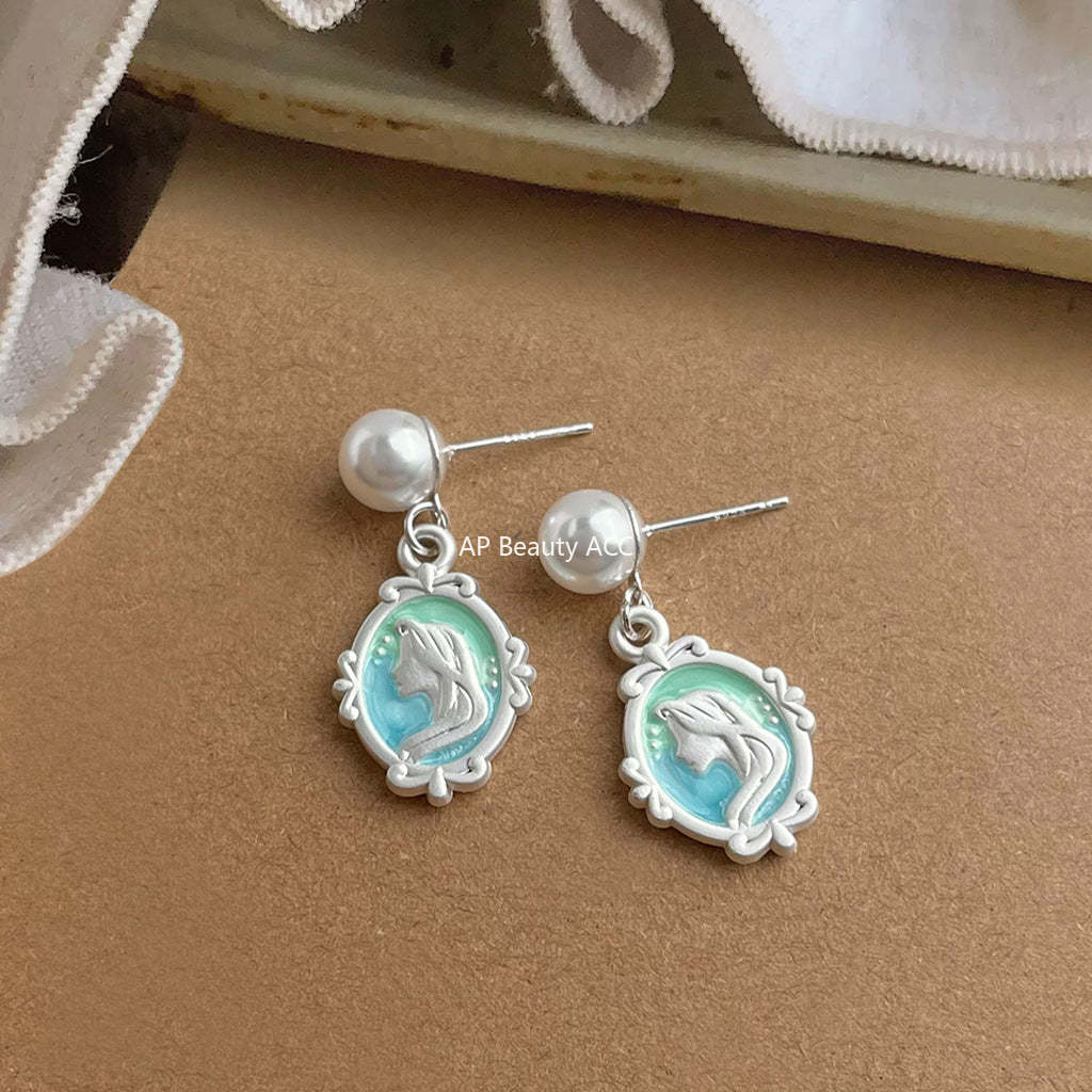C관 - 민트 그린 타원형 초상화 진주 은침 귀걸이 [5574] 25.02-3