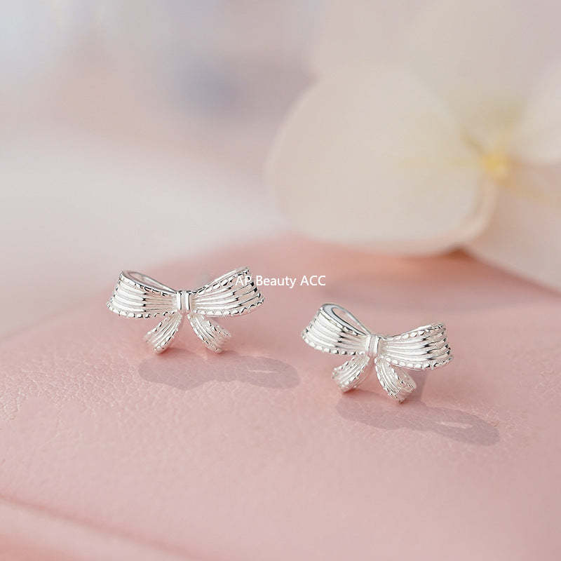 B관 - 999 실버 리본 디자인 귀걸이 [YC3233E_1] 25.11-1