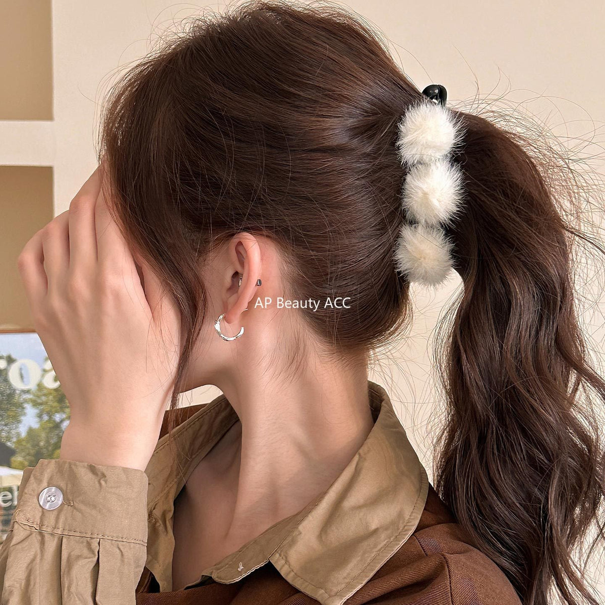 E관 - 퍼 소재 3구 디자인 집게핀 [27660] 25.11-2