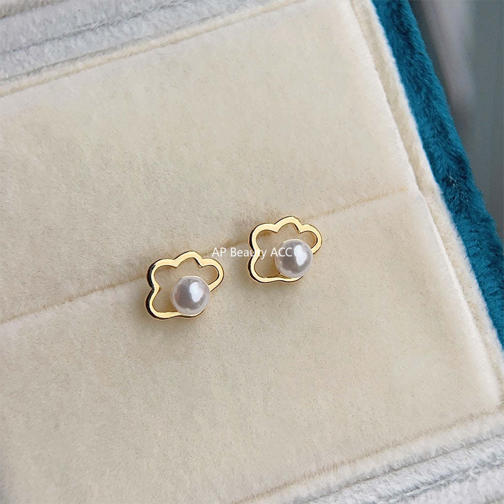 C관 - 미니 클라우드 14K 도금 은침 미니멀 귀걸이 [3770] 24.04-3