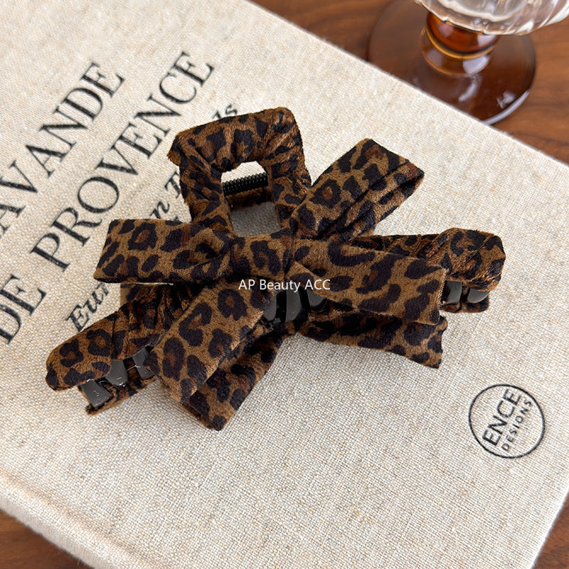E관 - 호피무늬 패턴 리본 모양 대형 집게핀 [27570] 25.10-3
