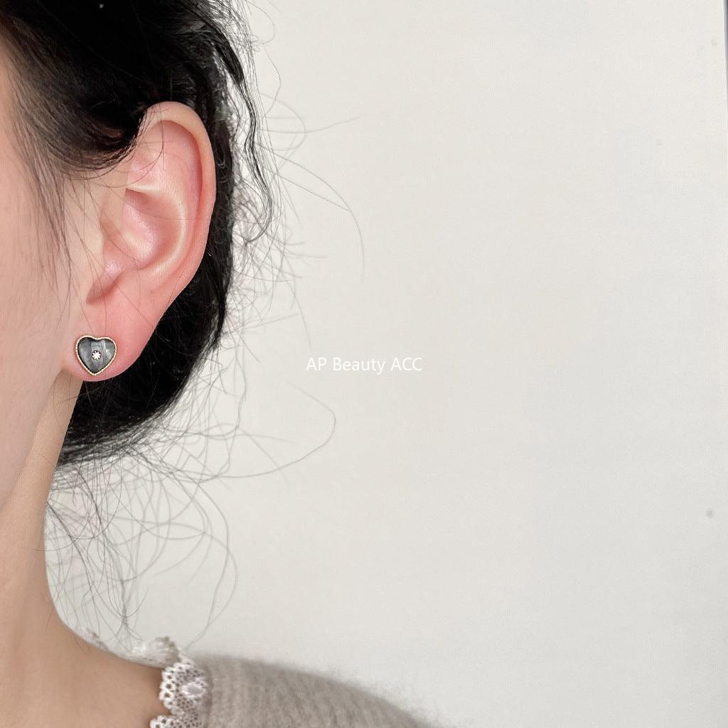 C관 - 14K 도금 은침 미니 자개 하트 큐빅 디자인 귀걸이 [3577-3578] 24.03-1