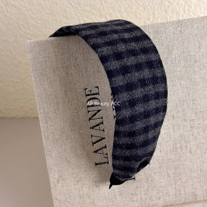 E관 - 레트로 체크무늬 패턴 와이드 머리띠 [27632] 25.11-1