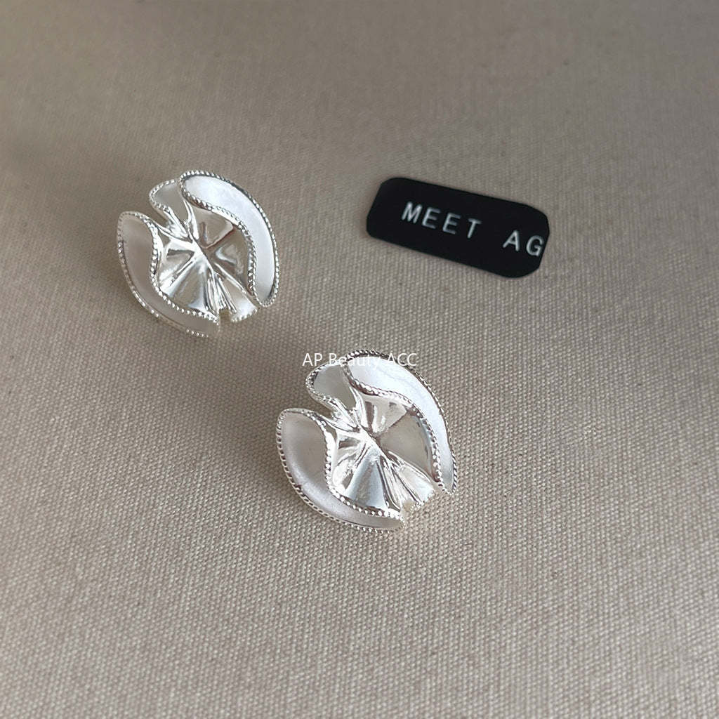 C관 - 무광 플라워 주름 디자인 925 은침 귀걸이 [7138] 25.11-4