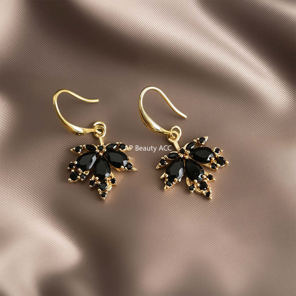 C관 - 925 은침 14K 도금 블랙 큐빅 잎 디자인 귀걸이 [6966] 25.10-4