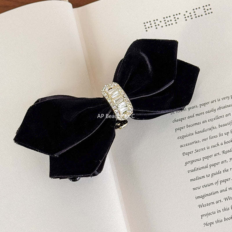 E관 - 블랙 벨벳 리본 큐빅 바나나 집게핀 [27735] 25.12-1