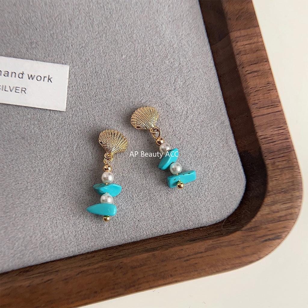 C관 - 14K 도금 오리지날 디자인 핸드 메이드 조개 합성 터키석 은침 귀걸이 [3634] 24.03-4
