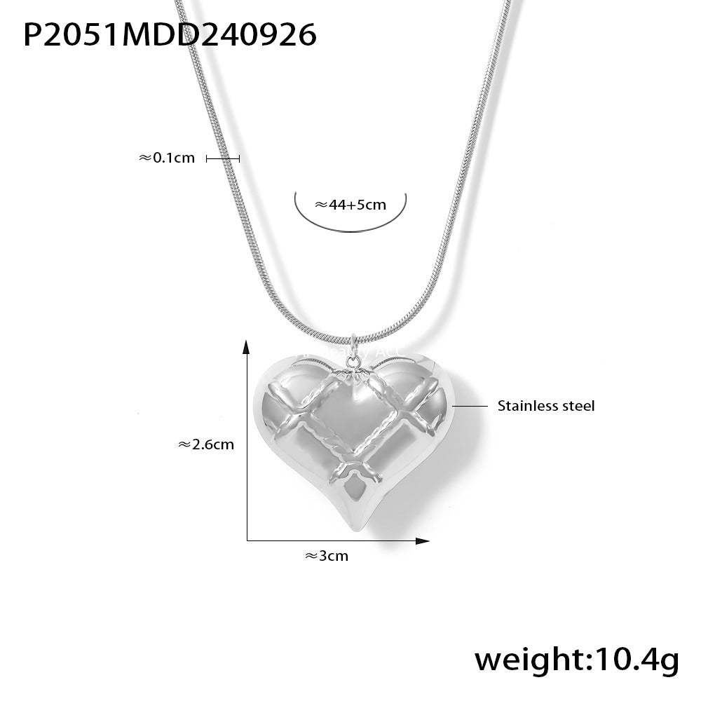 D관 - 홀로우 체크 하트 펜던트 스테인리스 스틸 18K 도금 목걸이 [P873-P2051] 24.10-1