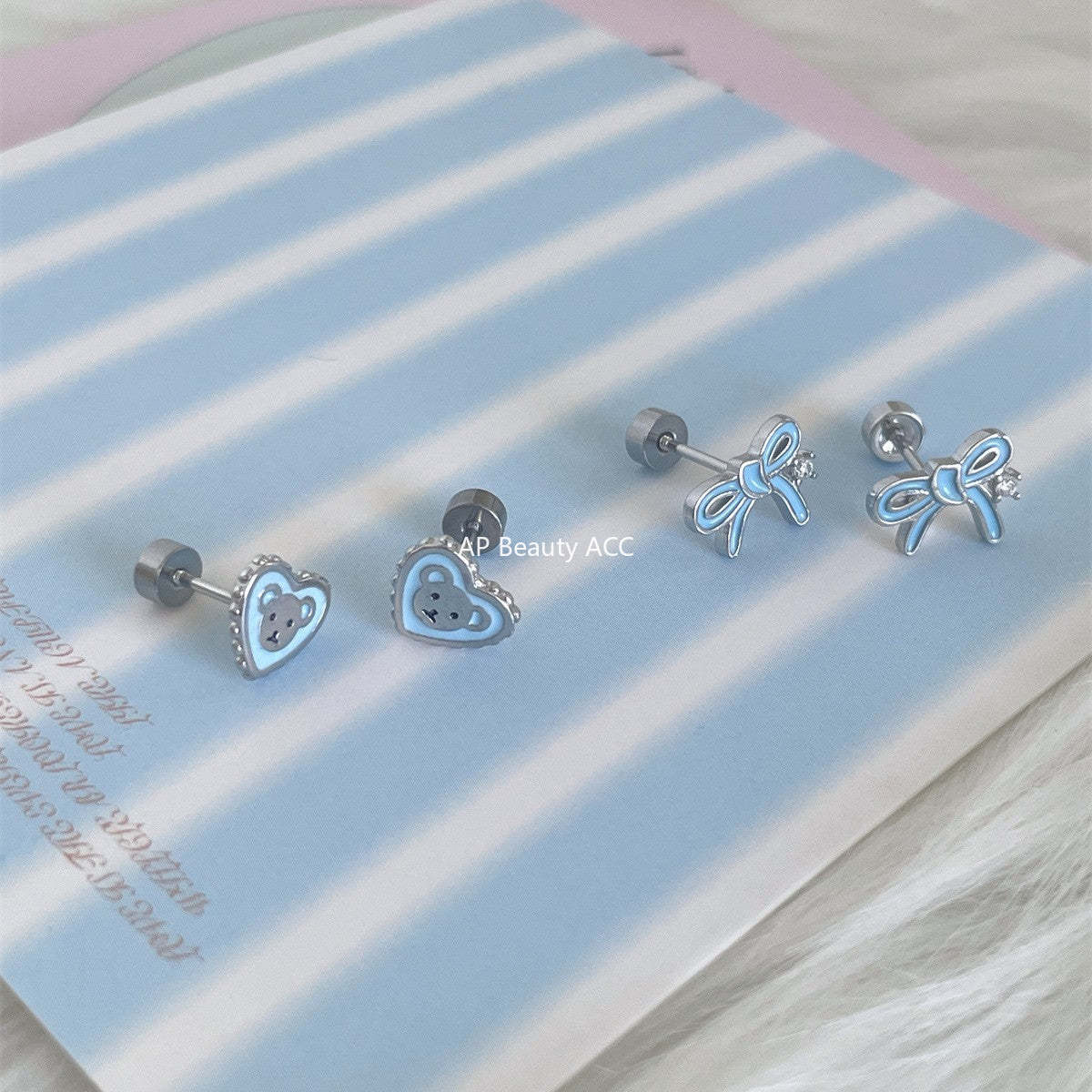 A관 - 리본 하트 곰 티타늄 스틸 피어싱 귀걸이 [EH-4191] 25.12-1