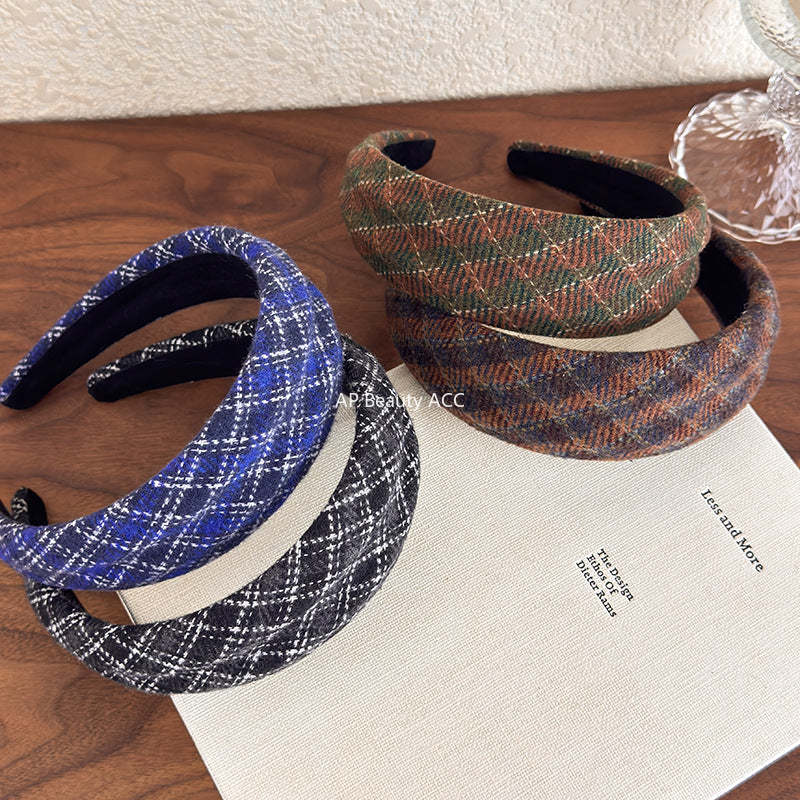 E관 - 체크 니트 입체 와이드 머리띠 [27500] 25.09-4