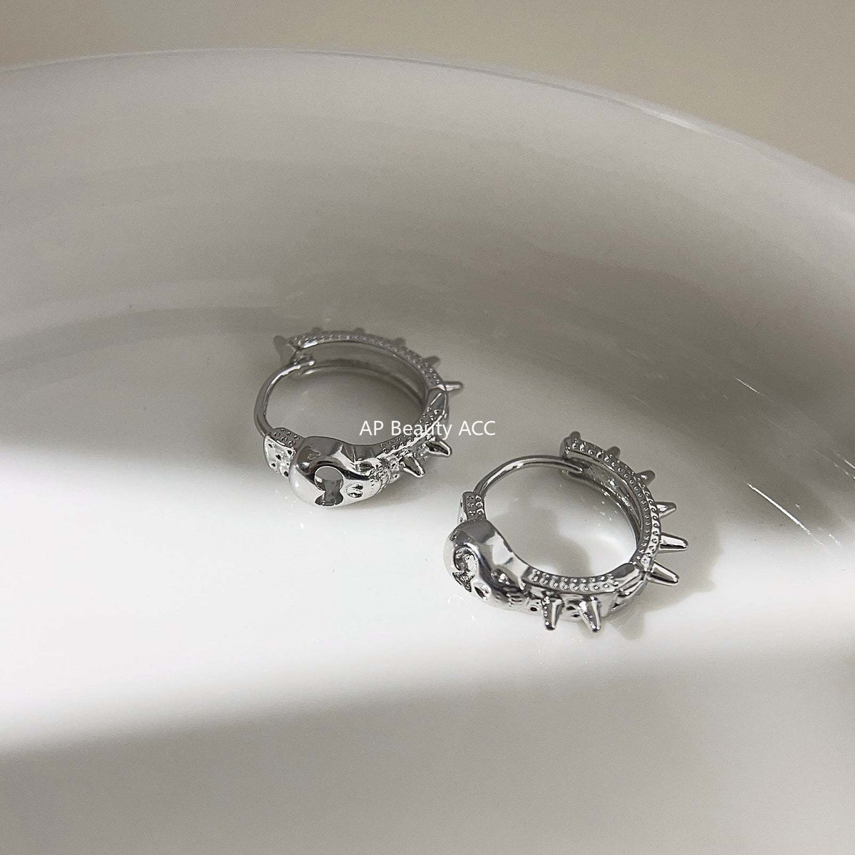 C관 - 개성 있는 파크 스타일 해골 귀걸이 은침 귀걸이 [3744] 24.04-2