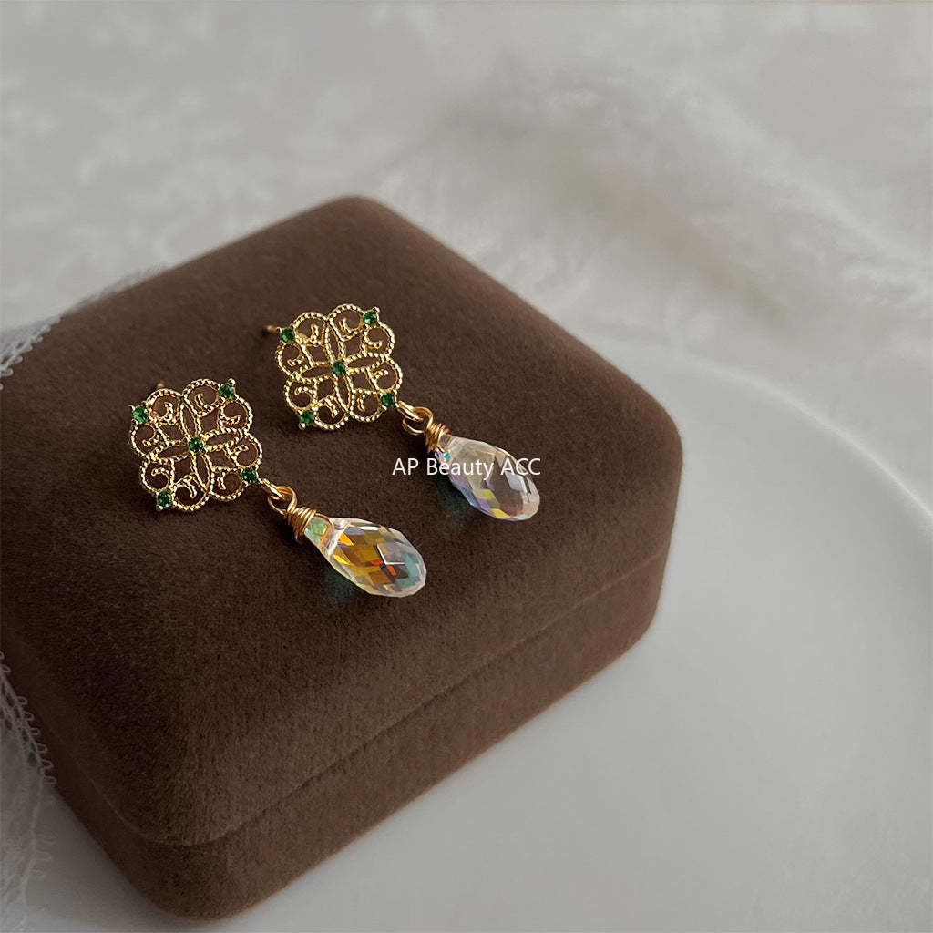 C관 - 14K 도금 프렌치 복고풍 미니 큐빅 꽃 유리 크리스탈 귀걸이 [4181] 24.05-5