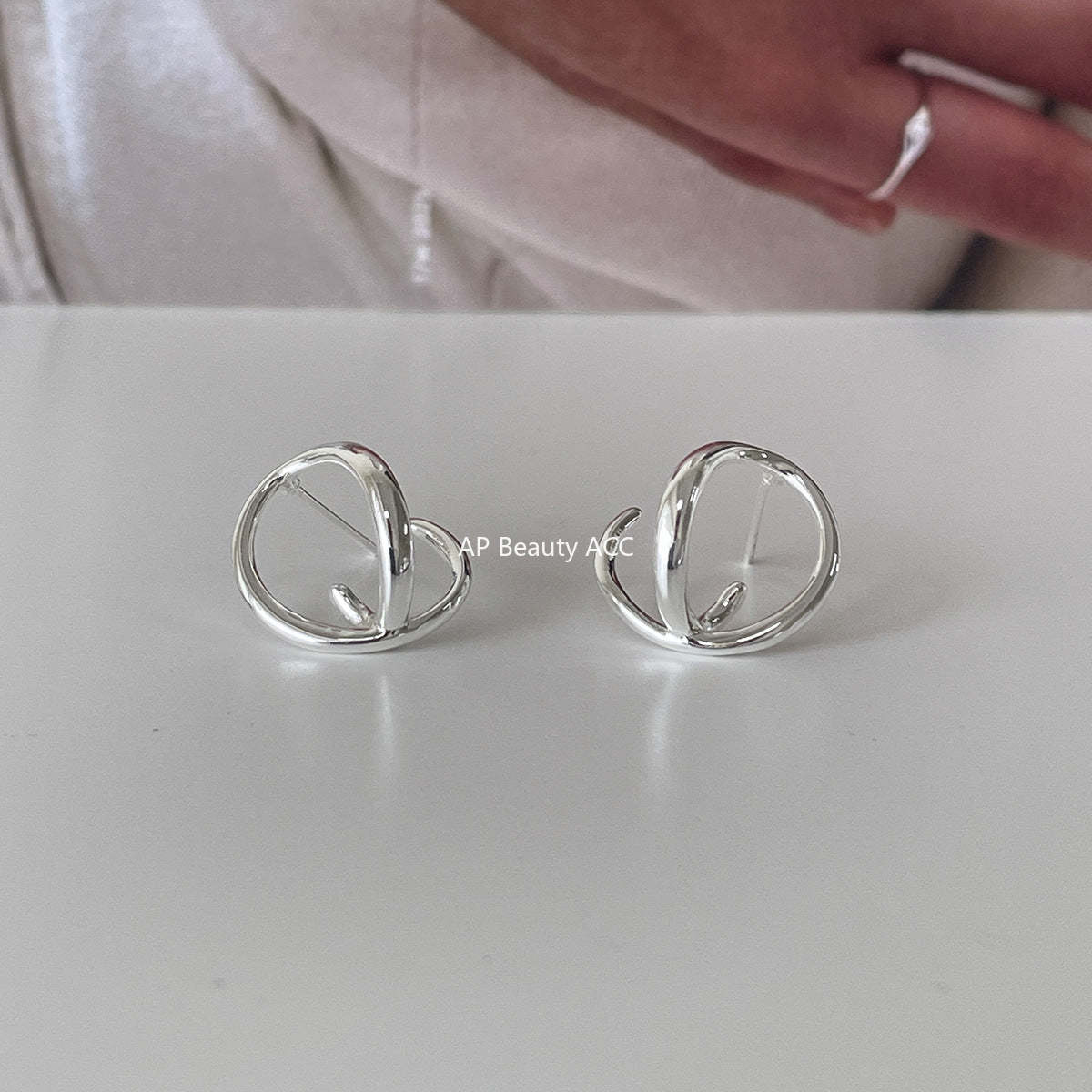 A관 - 기하학 크로스 라인 비정형 귀걸이 [EH-4410] 25.12-1