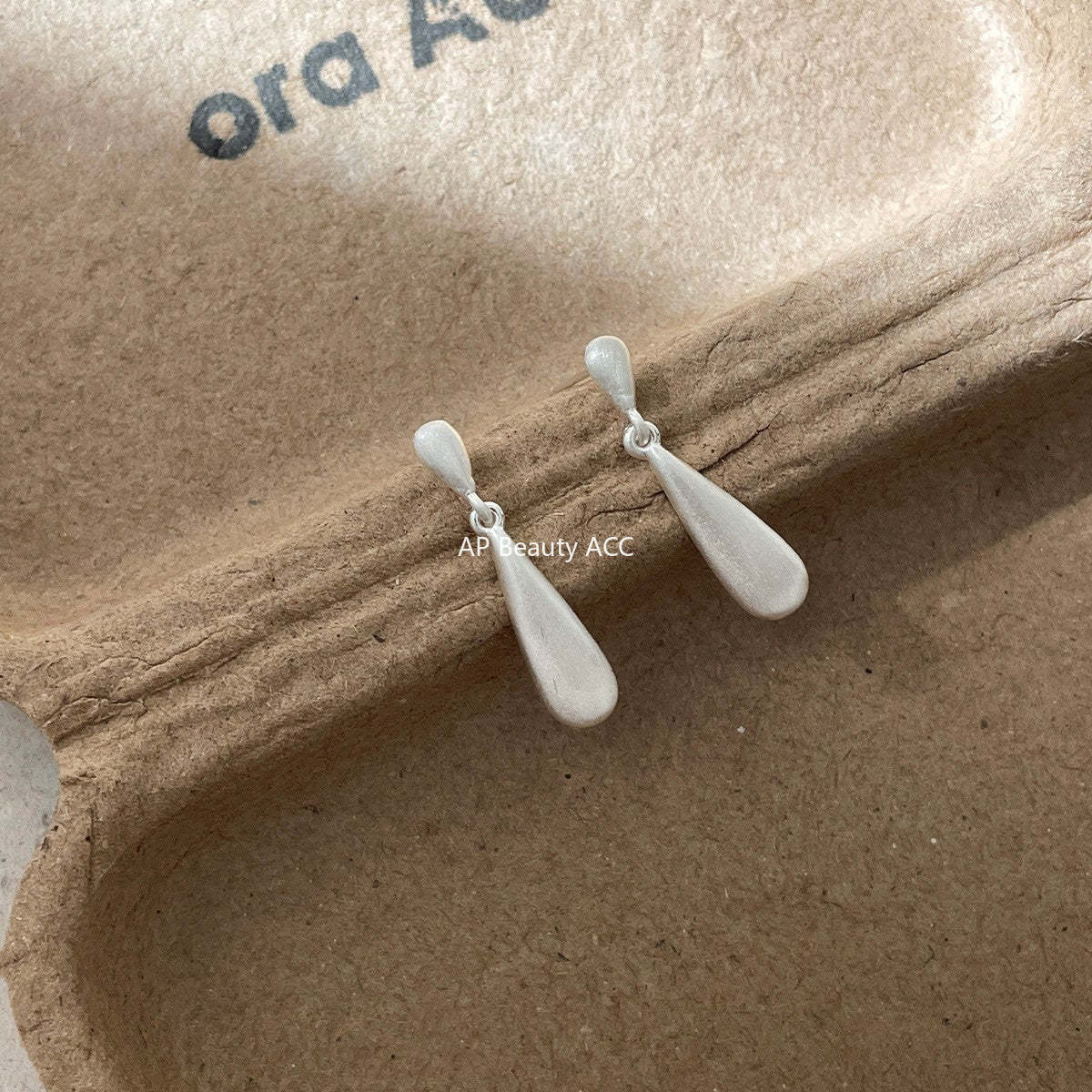 A관 - 샌딩 드롭 물방울 디자인 귀걸이 [EH-4104] 25.10-4