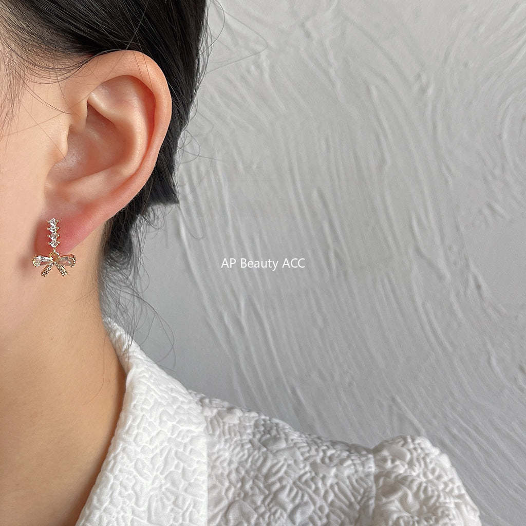 C관 - 고급스러운 큐빅 리본 귀걸이 [1399] 24.05-2