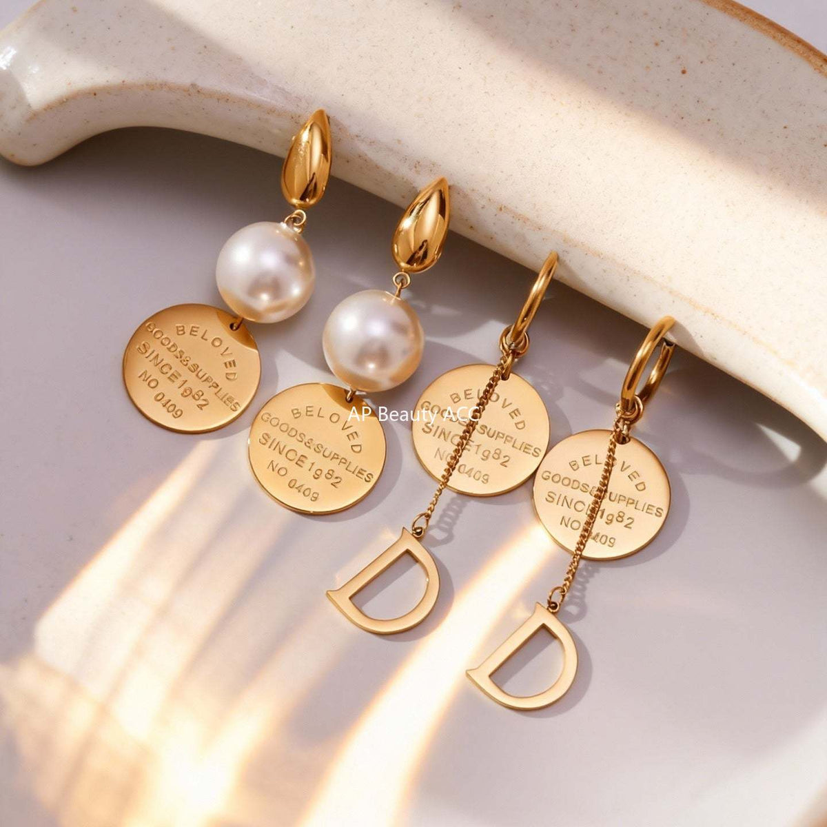 D관 - 플레이트 알파벳 D 비즈 18K 도금 스테인리스 스틸 귀걸이 [F860-F861] 25.12-2