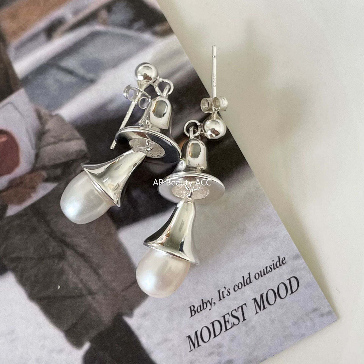 F관 - 925 실버 종 모양 진주 귀걸이 [C882] 25.12-1