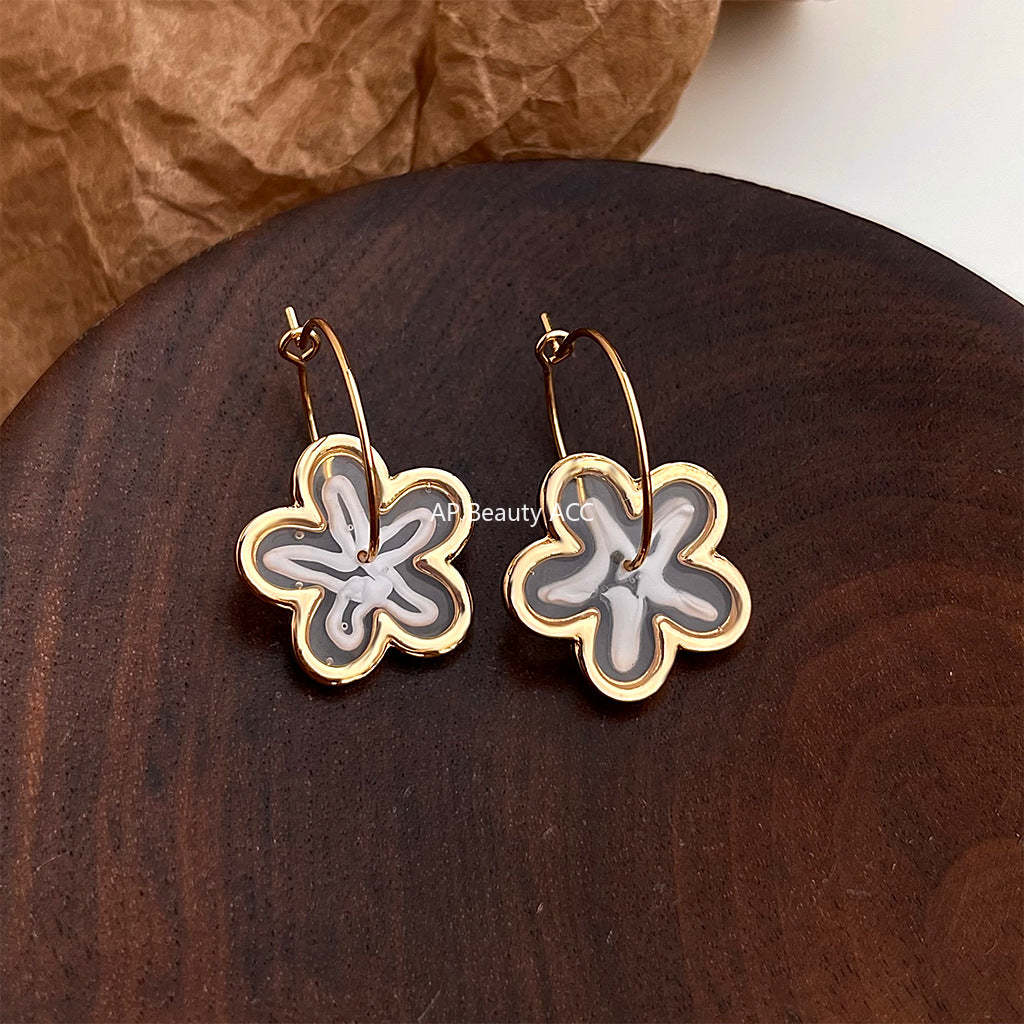 C관 - 14K 도금 심플 레진 플라워 링 귀걸이 [5172] 25.02-2