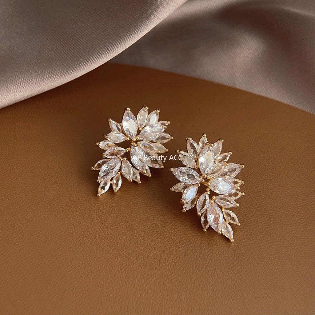 C관 - 14K 도금 고급스러운 미니 큐빅 은침 귀걸이 고급스러운 패셔너블한 밤나무 귀걸이 [3729] 24.04-2