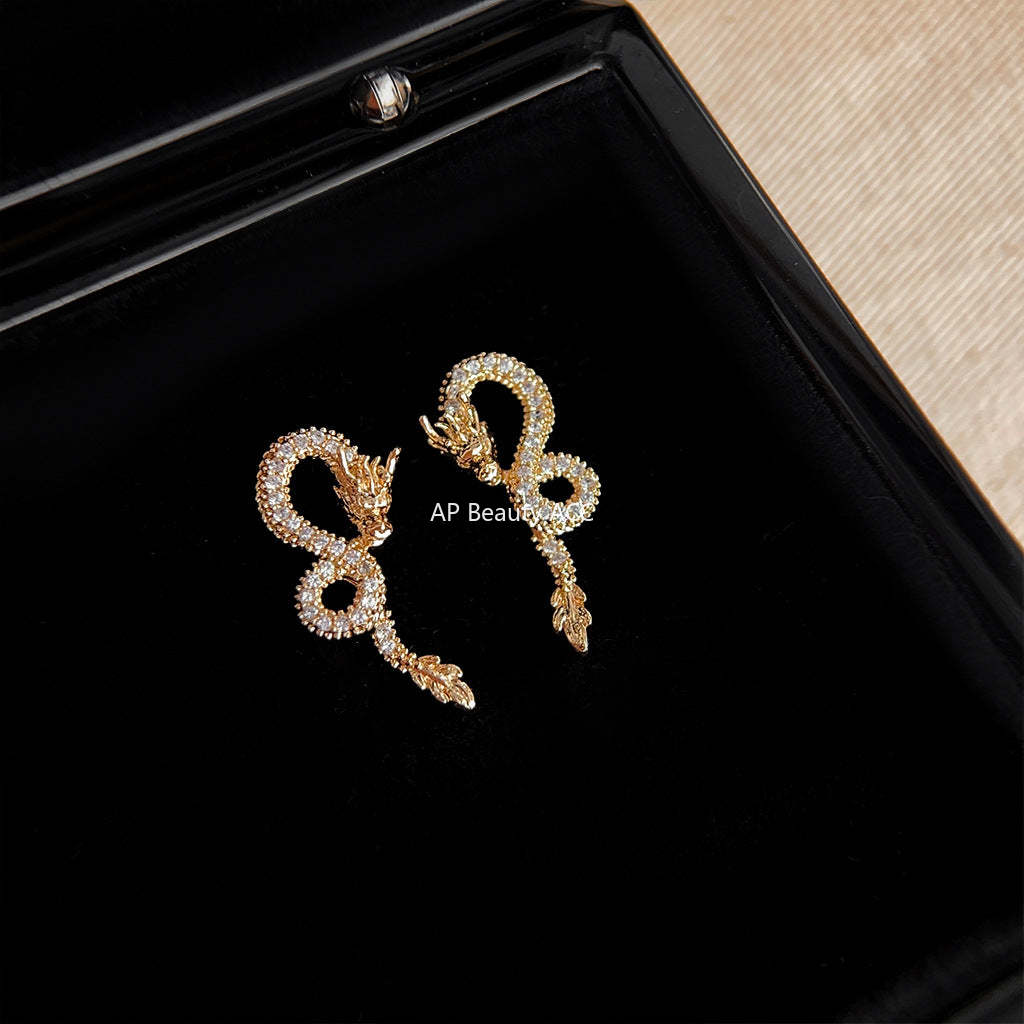 C관 - 용의 해 기념 14K 도금 미세 큐빅 독창적 디자인 귀걸이 [3587] 24.01-2