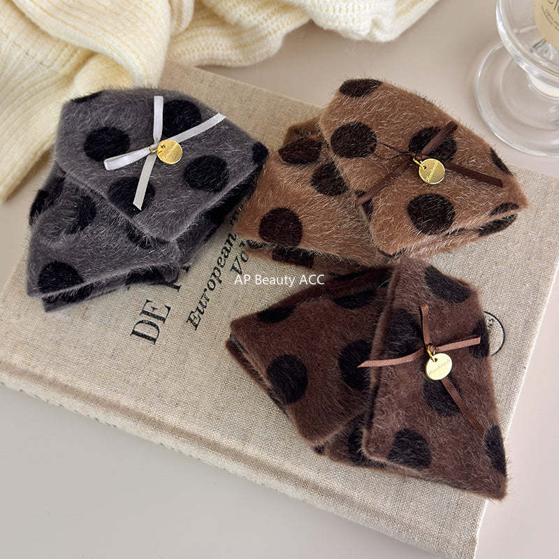 E관 - 플란넬 퍼 도트무늬 삼각형 대형 집게핀 [27615] 25.10-5