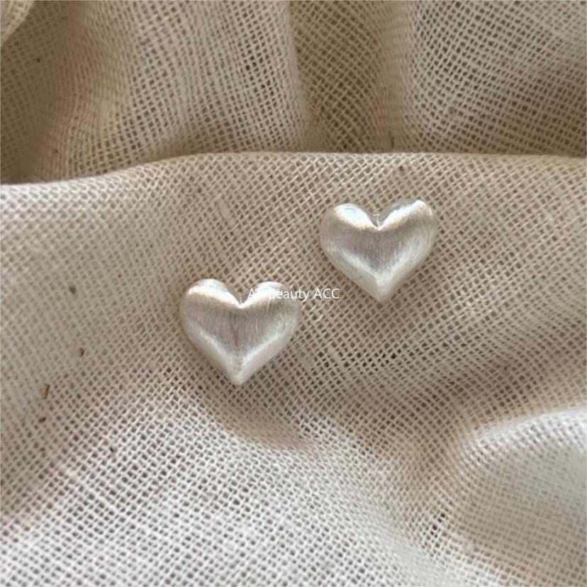 F관 - 925 실버 하트 브러시드 귀걸이 [C1191] 25.12-3