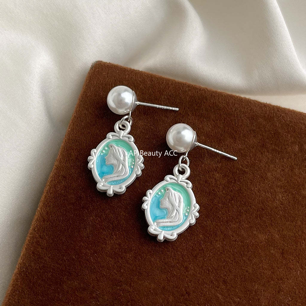 C관 - 민트 그린 타원형 초상화 진주 은침 귀걸이 [5574] 25.02-3