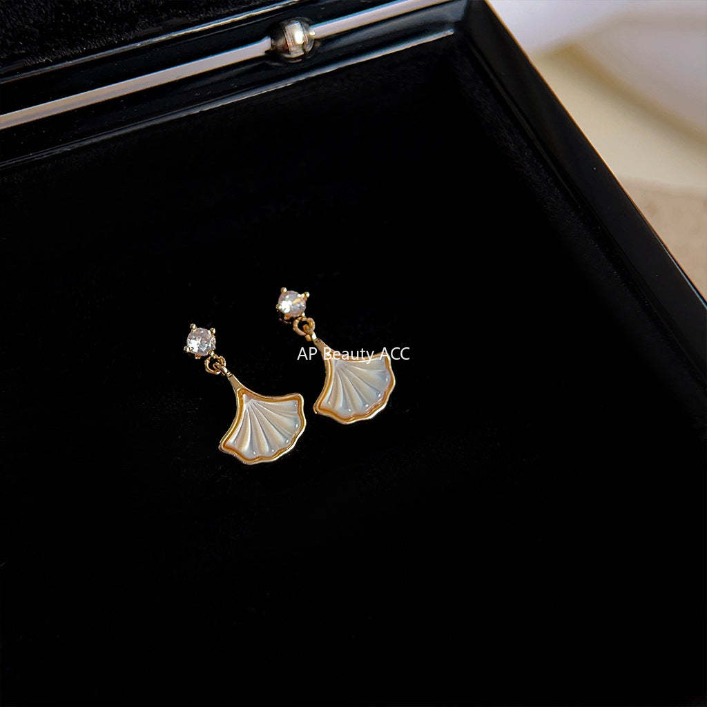 C관 - 은침 은행잎 디자인 미니 14K 도금 귀걸이 [3574] 24.04-2