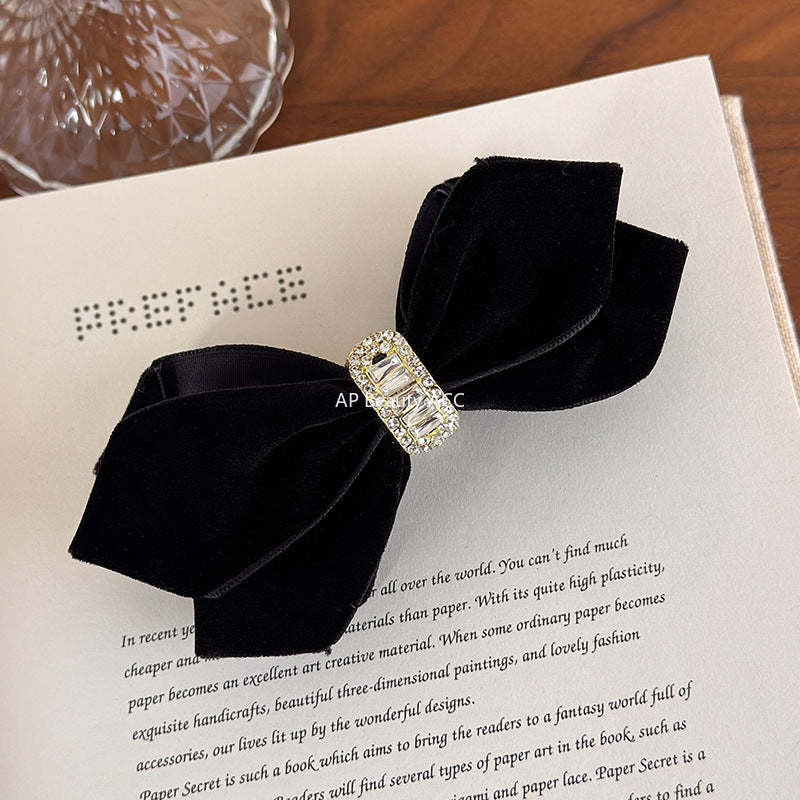 E관 - 블랙 벨벳 리본 큐빅 바나나 집게핀 [27735] 25.12-1