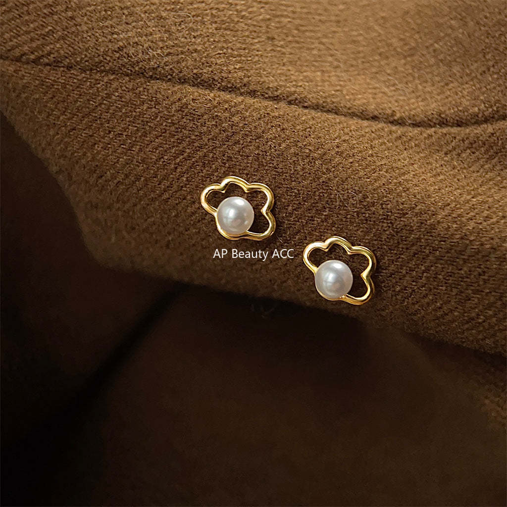 C관 - 미니 클라우드 14K 도금 은침 미니멀 귀걸이 [3770] 24.04-3