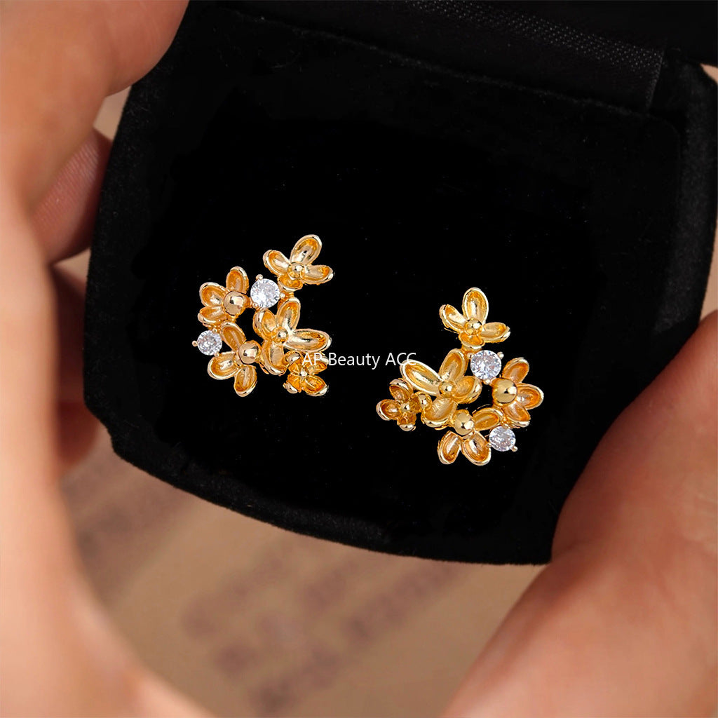 C관 - 925 은침 플라워 디자인 귀걸이 [6932] 25.10-3