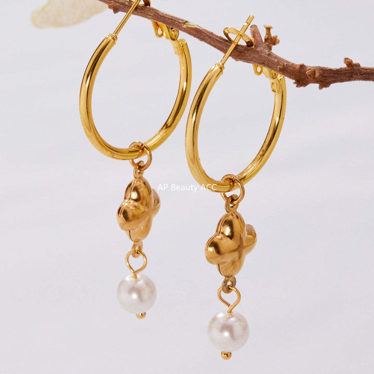 D관 - 신주 진주 클로버 펜던트 귀걸이 [F610] 25.10-5