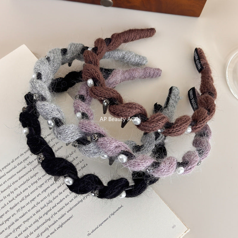 E관 - 털실 니트 큐빅 진주 장식 빗살 머리띠 [27663] 25.11-2