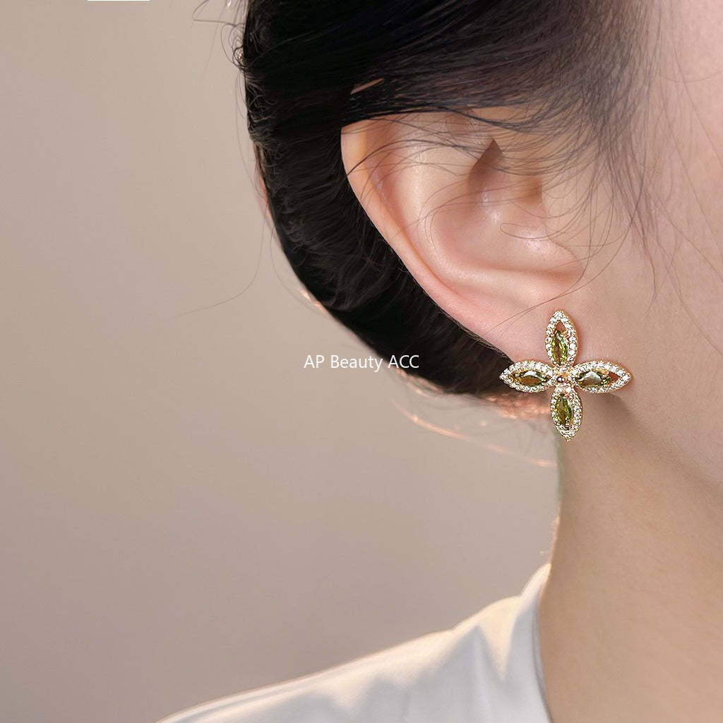 C관 - 네잎 플라워 모양 큐빅 925 은침 귀걸이 [7194] 25.12-1