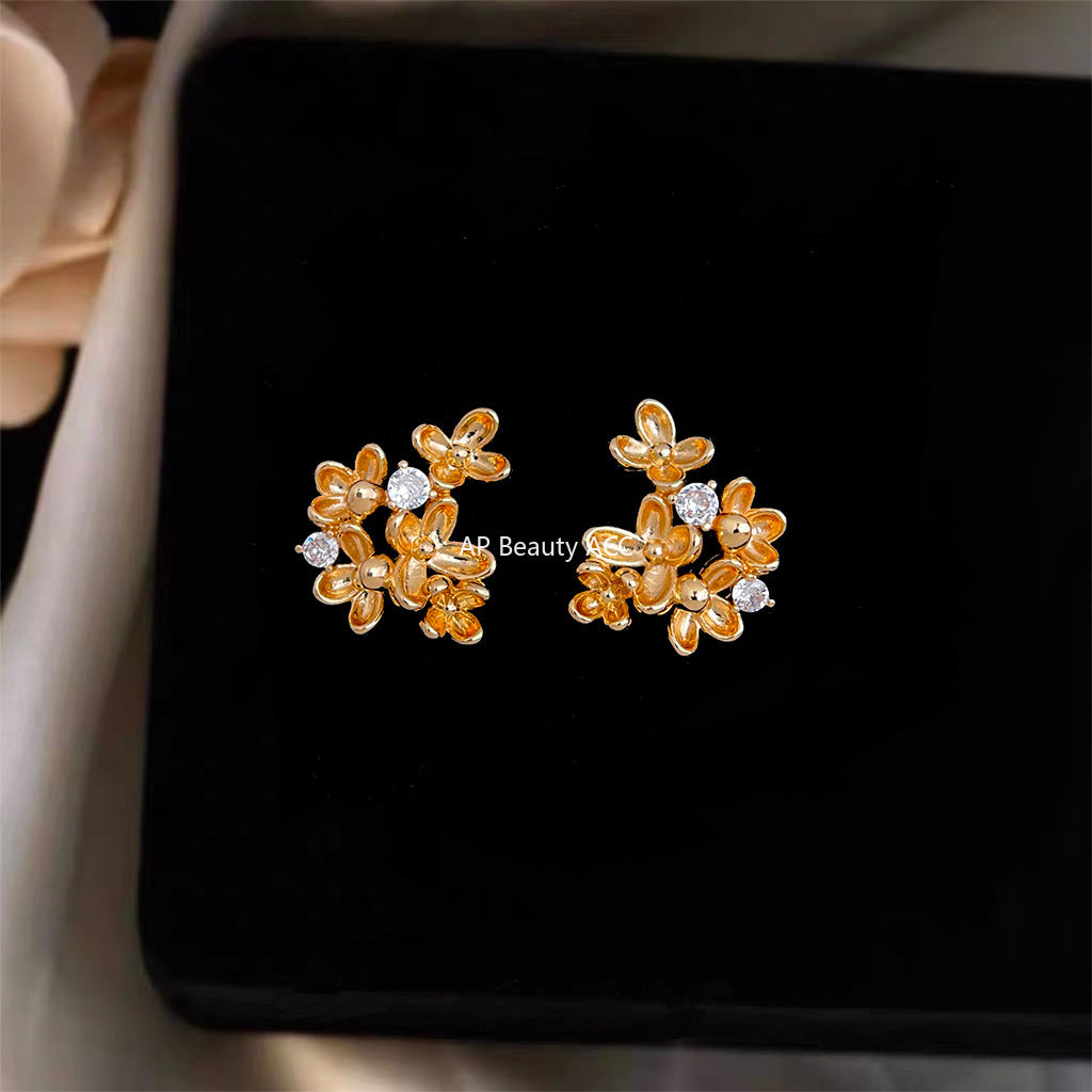 C관 - 925 은침 플라워 디자인 귀걸이 [6932] 25.10-3