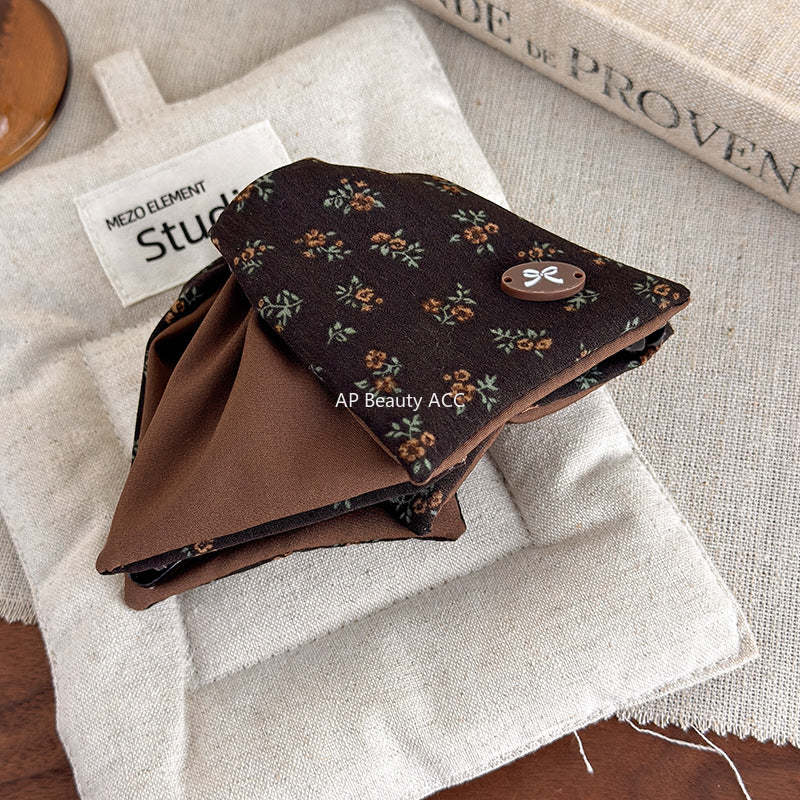 E관 - 레트로 플라워 패턴 패브릭 삼각형 집게핀 [27648] 25.11-1