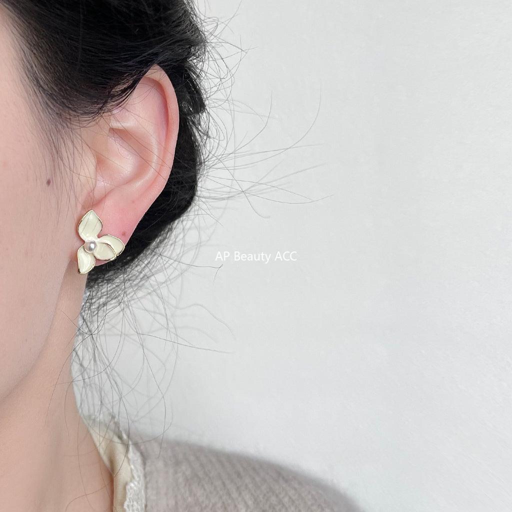 C관 - 산뜻한 플라워 디자인 14K 도금 오일 코팅 은침 엘레강스 귀걸이 [3619] 24.03-2
