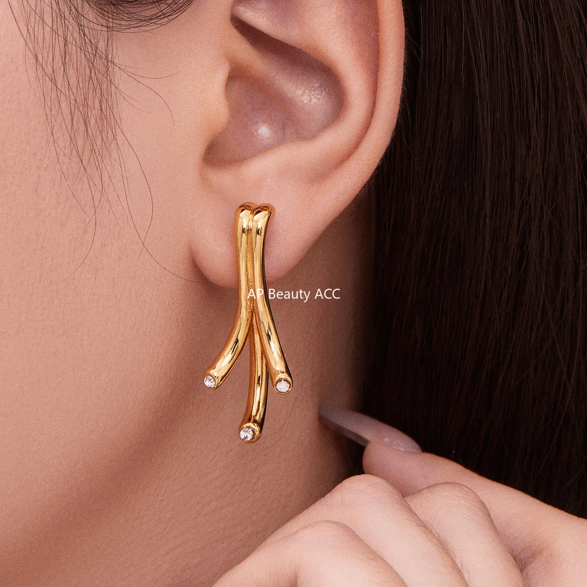 D관 - 미니 큐빅 물줄기 나무가지 모양 귀걸이 [F811] 25.11-1