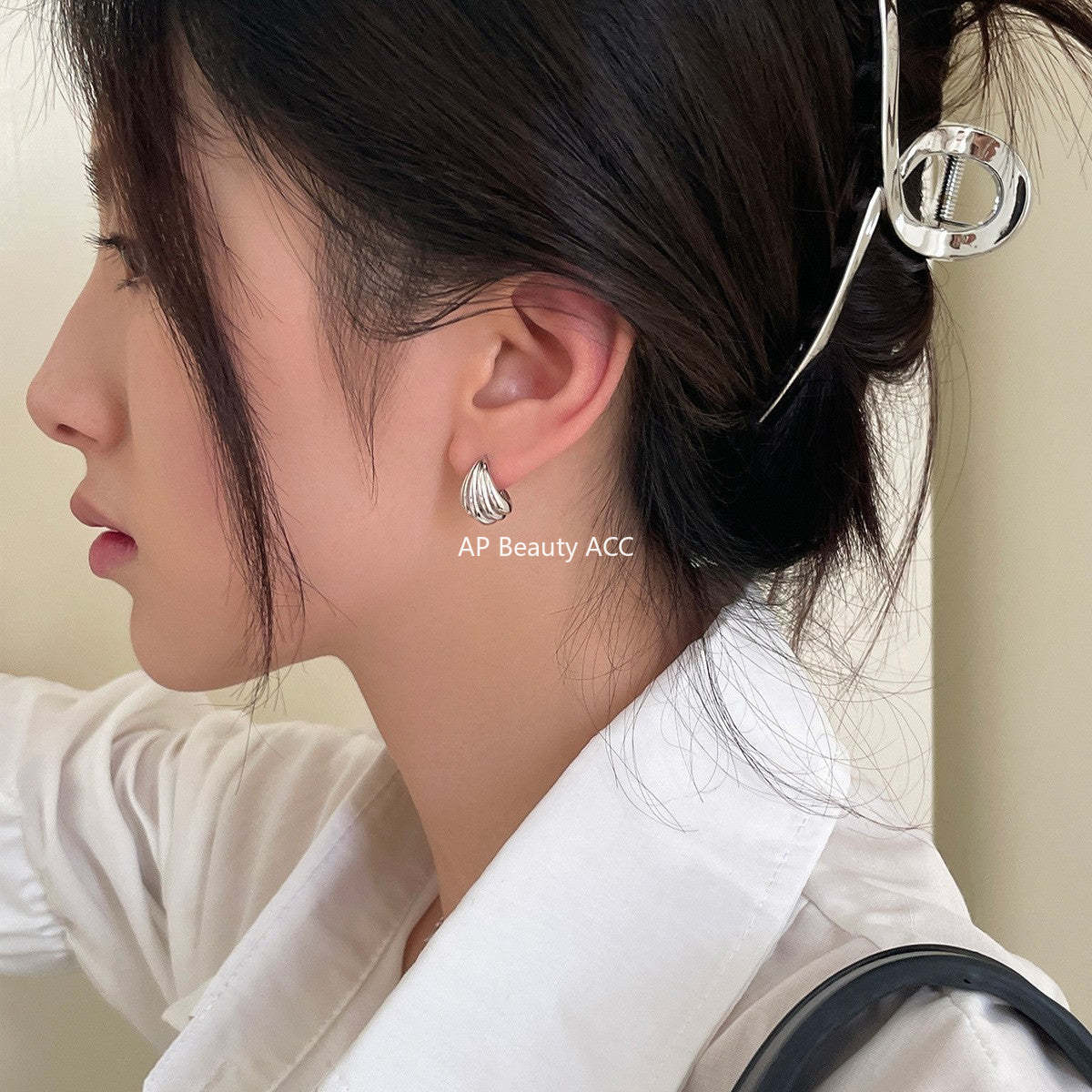 A관 - 조개 디자인 925 은침 귀걸이 [EH-3788] 25.09-1