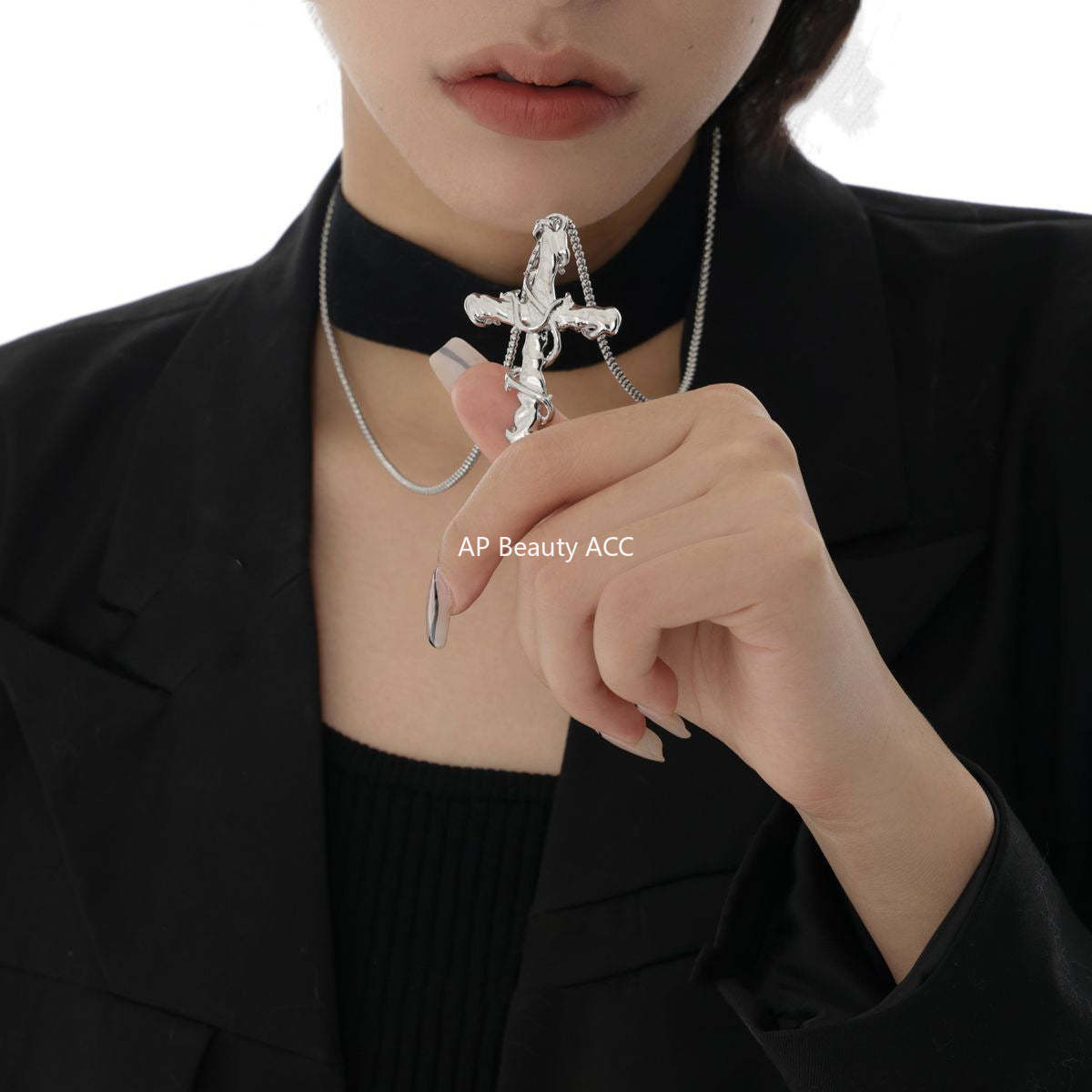 G관 - 블랙 가시 십자가 덩굴 장식 펜던트 유니섹스 목걸이 [X724] 24.11-1