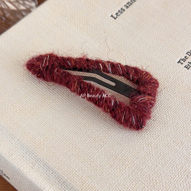 E관 - 니트실 스틸 삼각형 헤어핀 [27528] 25.10-1