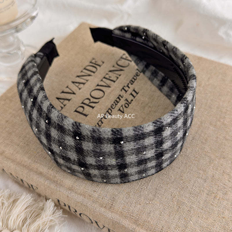 E관 - 큐빅 체크 울 와이드 머리띠 [27510] 25.09-4