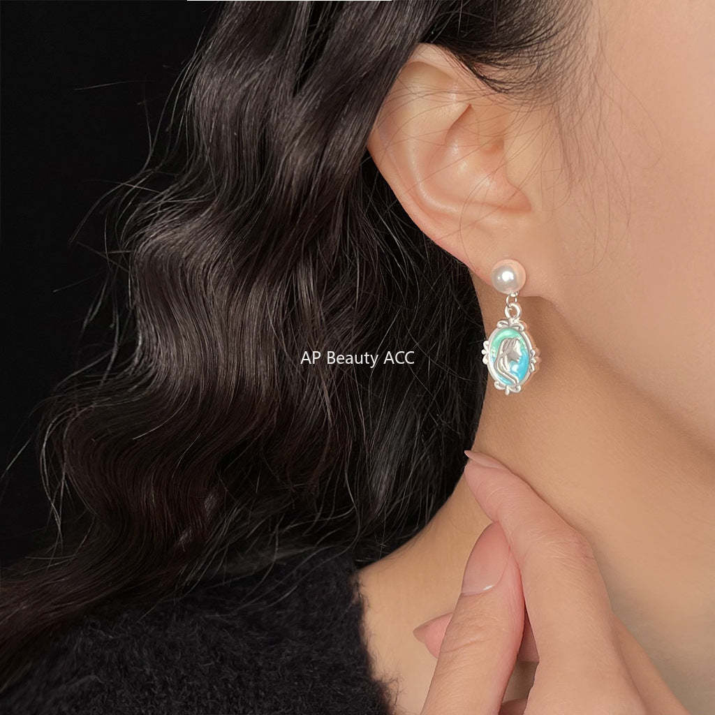 C관 - 민트 그린 타원형 초상화 진주 은침 귀걸이 [5574] 25.02-3