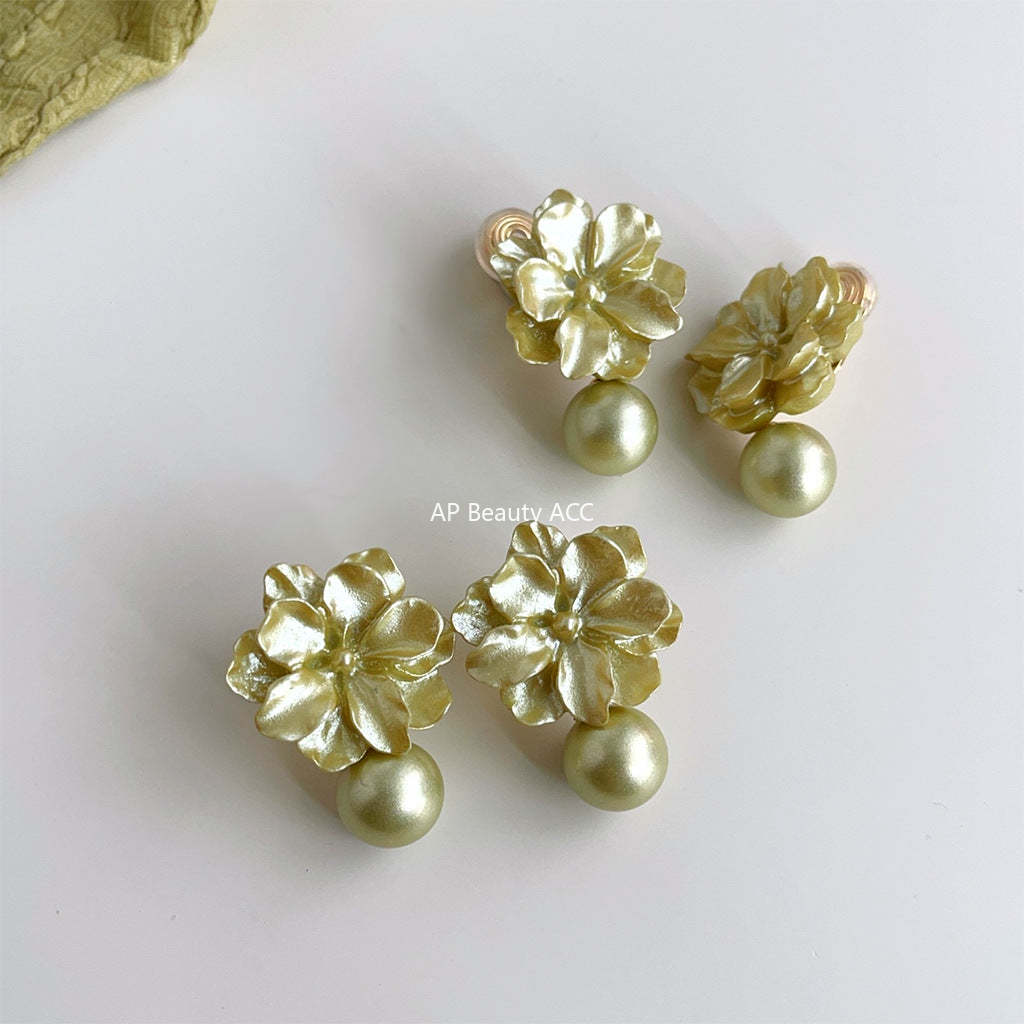 C관 - 민트빛 차꽃 담수 진주 상큼한 14K 도금 귀걸이 [4331-4332] 24.06-3